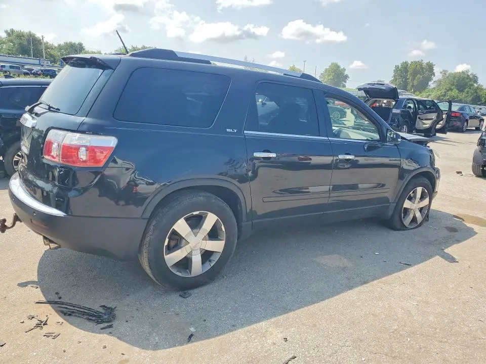 2011 GMC ACADIA SLT-2  