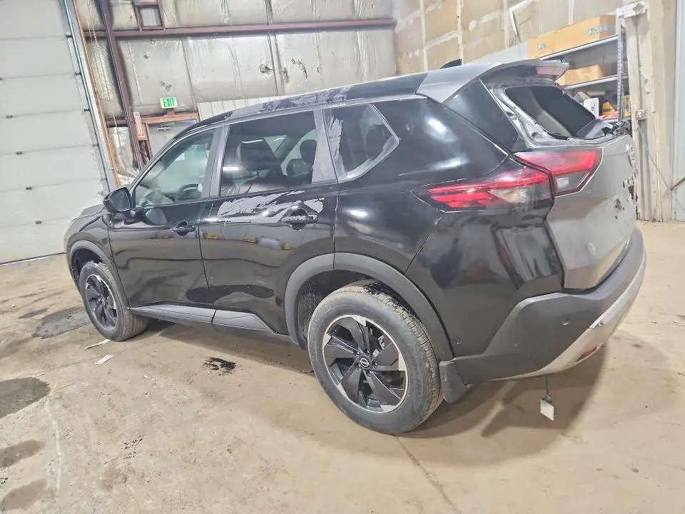 2024 NISSAN ROGUE SV  