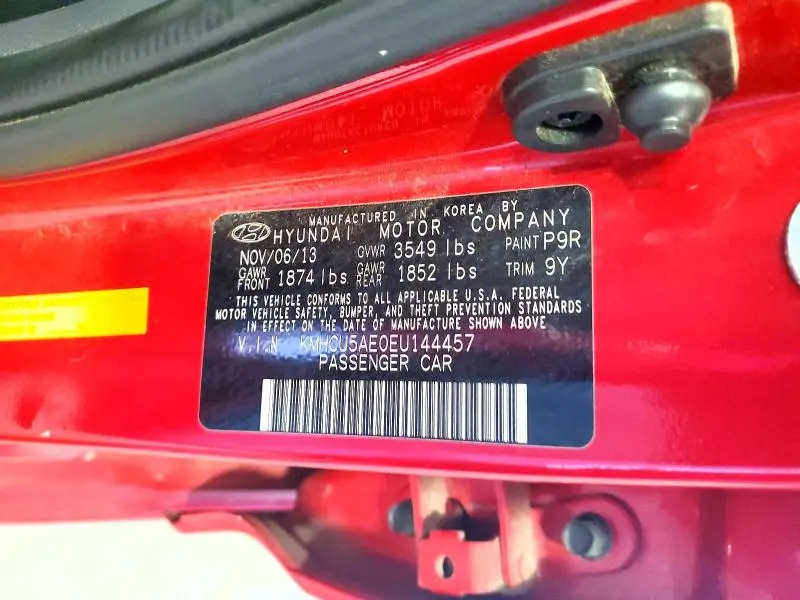 2014 HYUNDAI ACCENT SE  