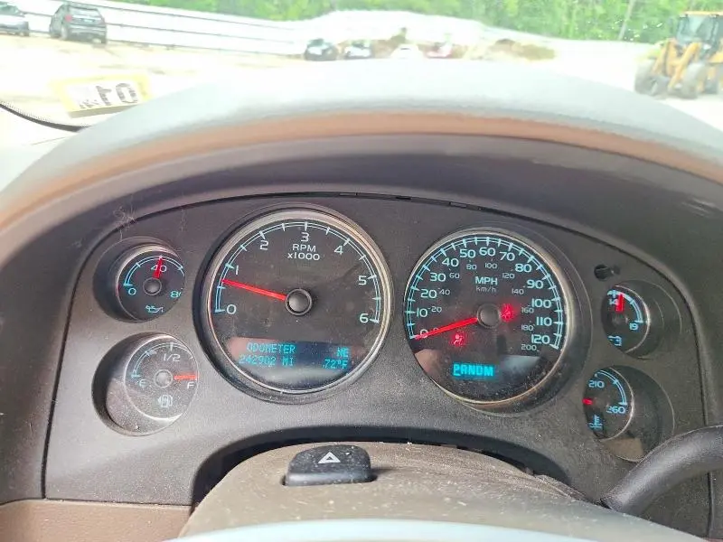 2013 CHEVROLET SUBURBAN K1500 LT  