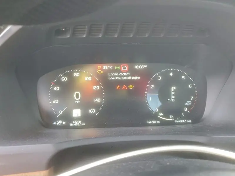 2022 VOLVO XC90 T5 MOMENTUM  