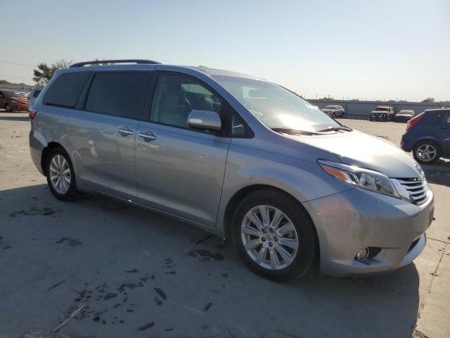 2016 TOYOTA SIENNA XLE