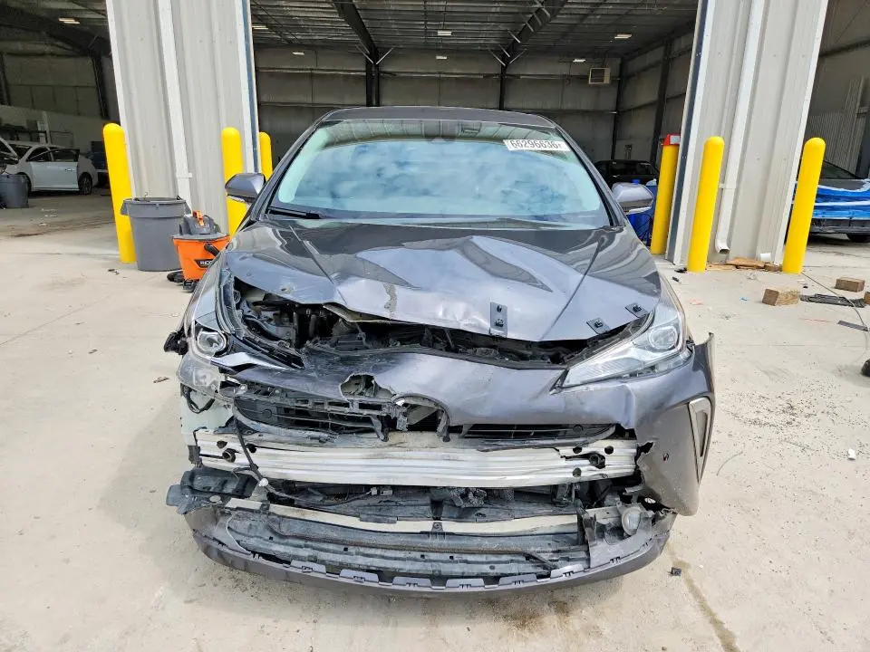 2020 TOYOTA PRIUS LE AWD-E  