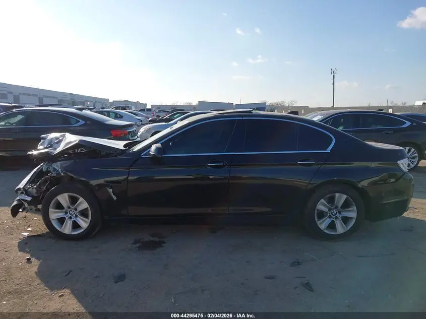 2011 BMW 528I  