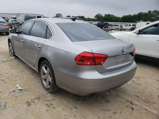 2013 VOLKSWAGEN PASSAT SE