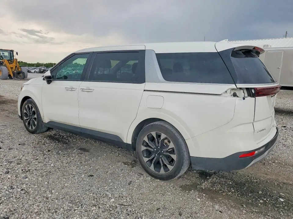 2024 KIA CARNIVAL EX  