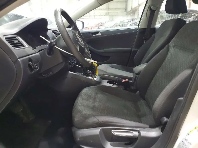 2012 VOLKSWAGEN JETTA BASE  