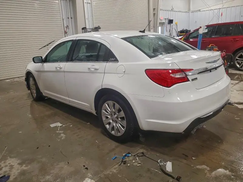 2013 CHRYSLER 200 LX  
