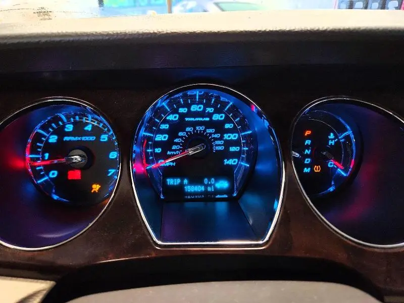2010 FORD TAURUS SEL  