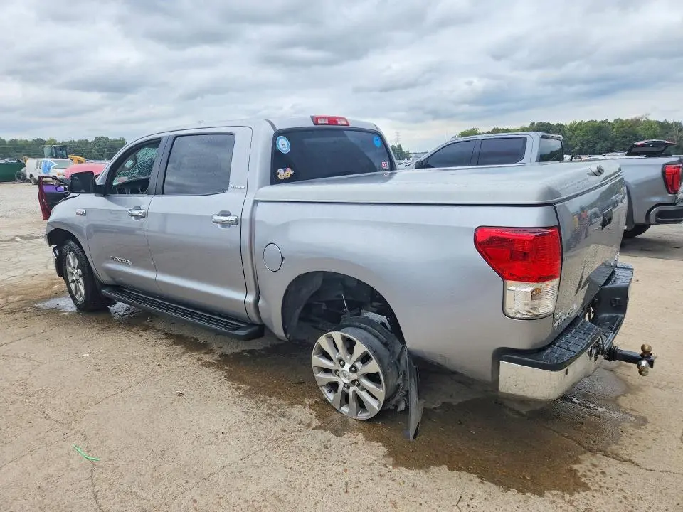 2010 TOYOTA TUNDRA CREWMAX LIMITED  