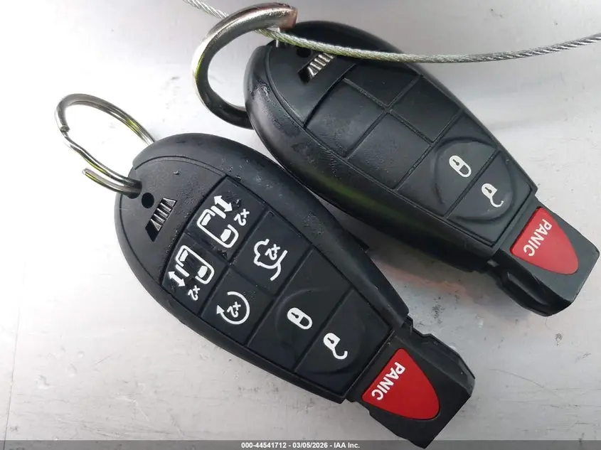 2011 DODGE GRAND CARAVAN EXPRESS