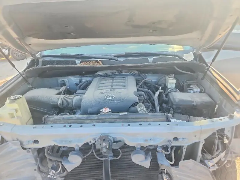 2018 TOYOTA TUNDRA CREWMAX SR5  