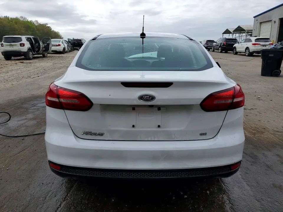2018 FORD FOCUS SE  