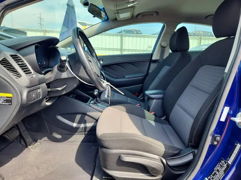2017 KIA FORTE S  
