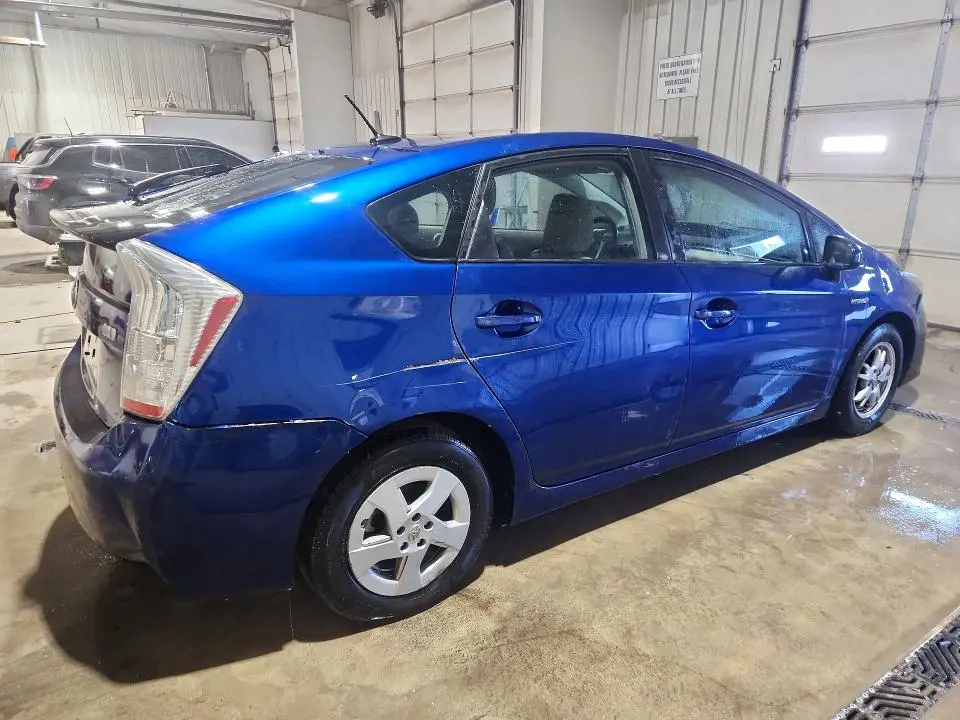 2011 TOYOTA PRIUS THREE  
