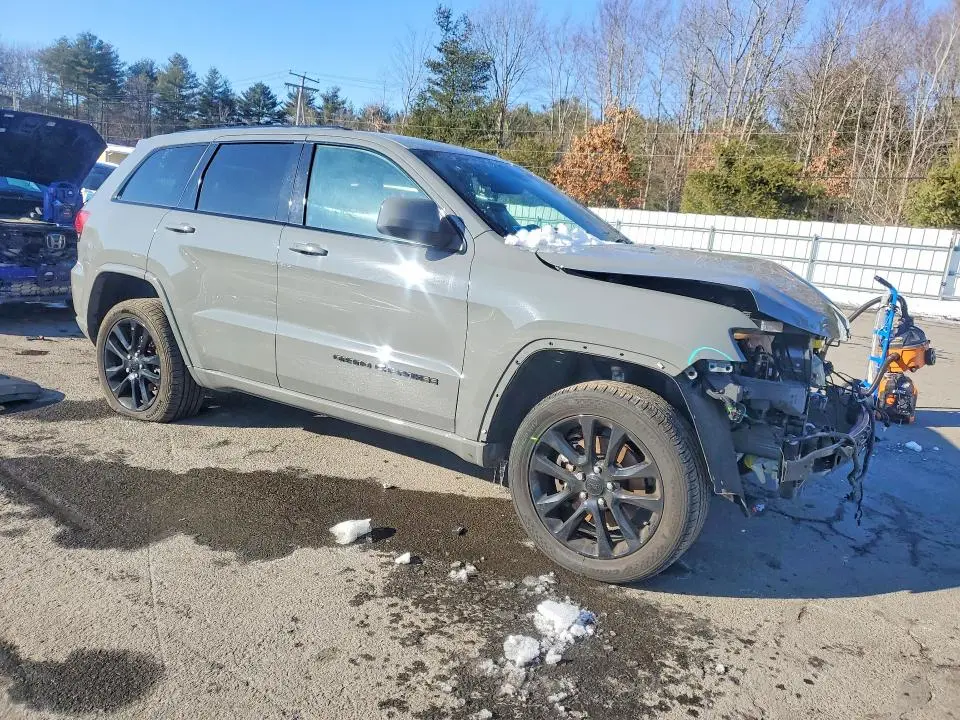 2021 JEEP GRAND CHEROKEE LAREDO  