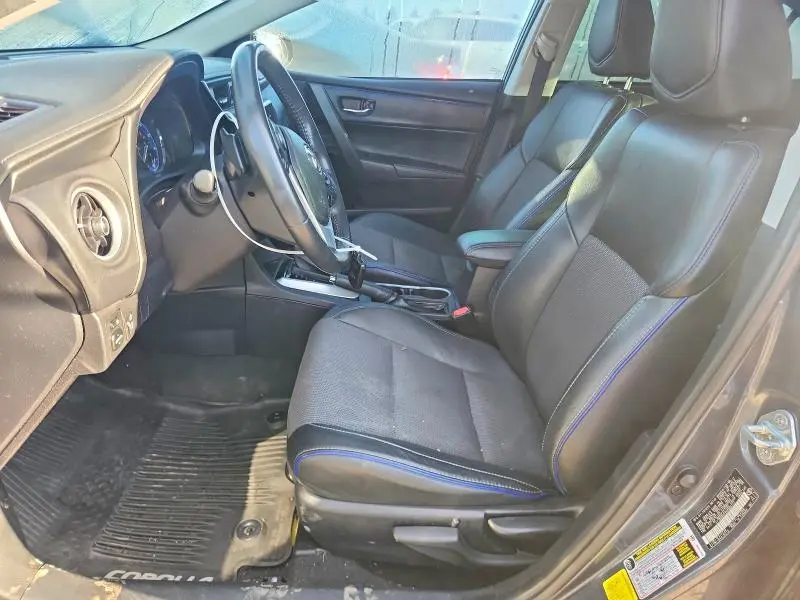 2017 TOYOTA COROLLA SE  