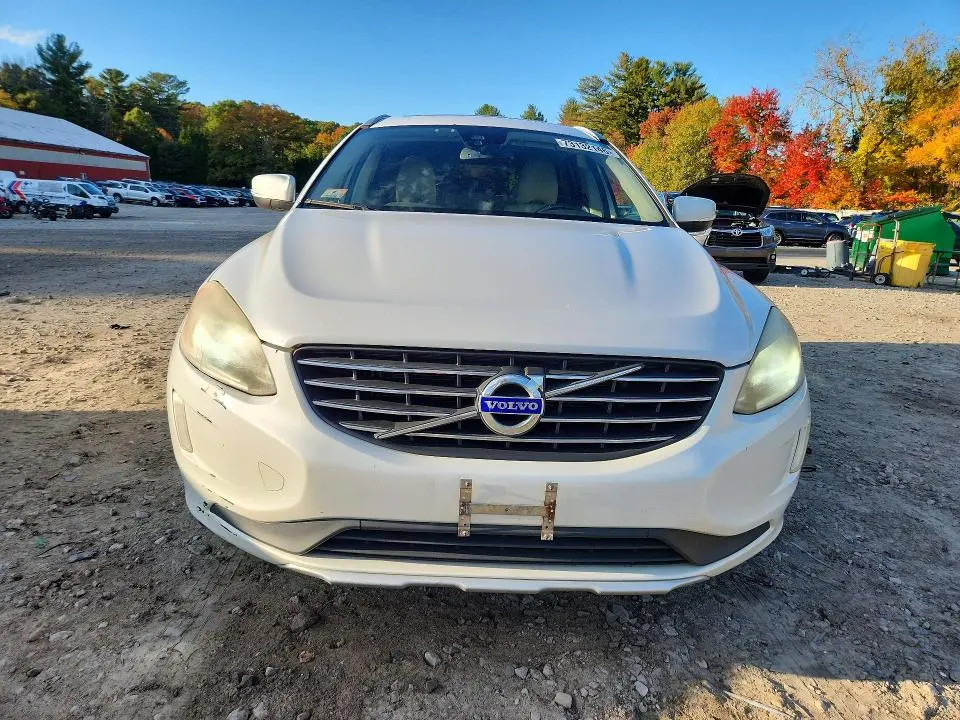 2015 VOLVO XC60 T6 PREMIER+  