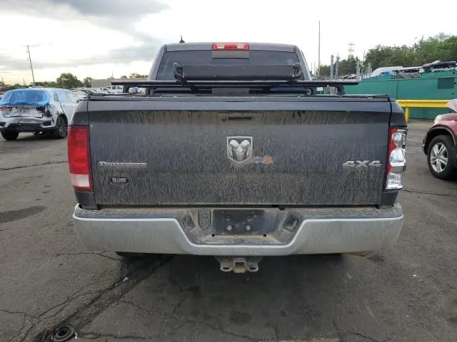 2016 RAM 1500 SLT  