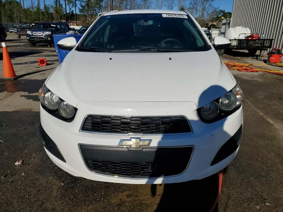 2015 CHEVROLET SONIC LT  