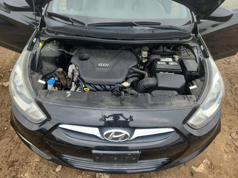 2012 HYUNDAI ACCENT SE  