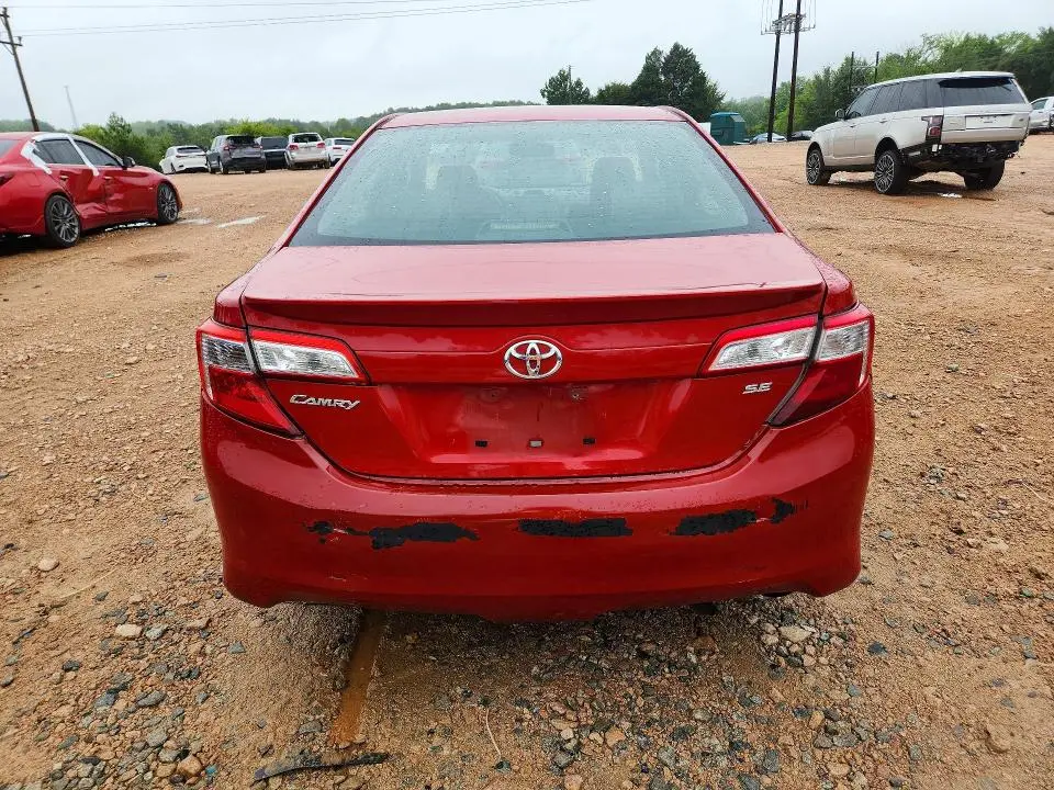 2012 TOYOTA CAMRY SE  