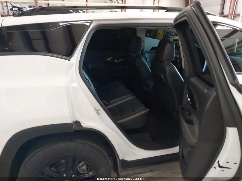 2022 GMC TERRAIN AWD AT4