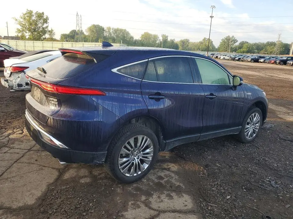 2021 TOYOTA VENZA LIMITED  