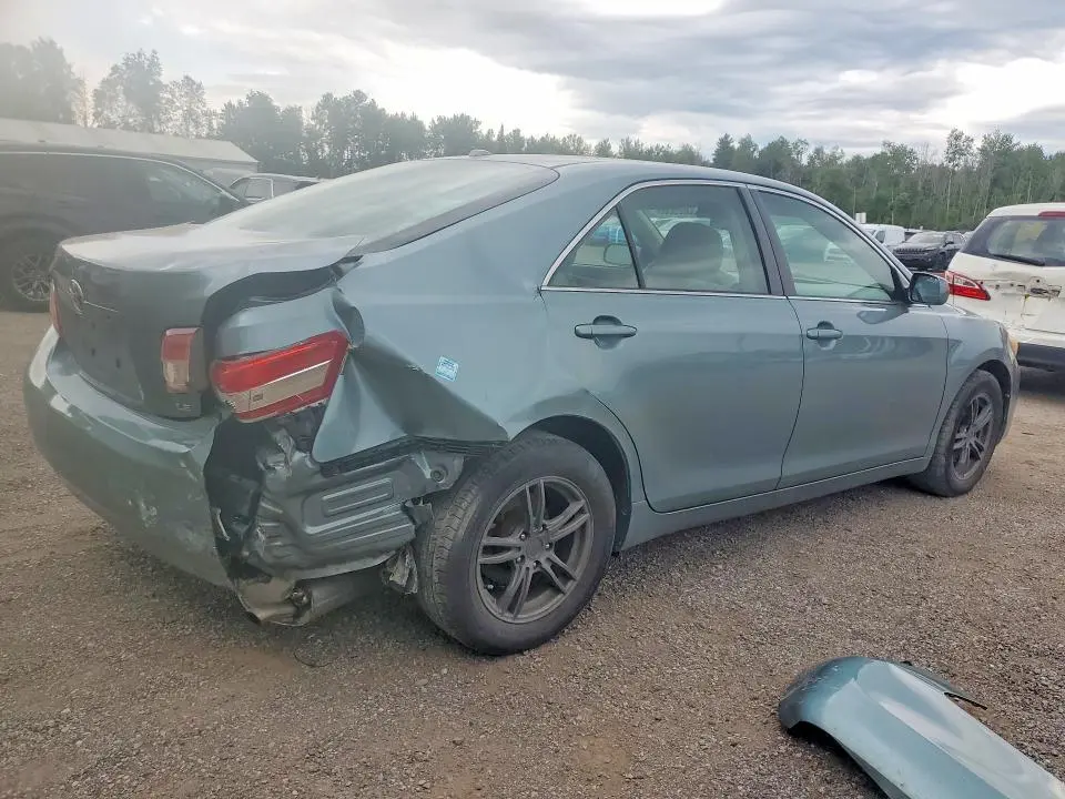 2011 TOYOTA CAMRY LE  