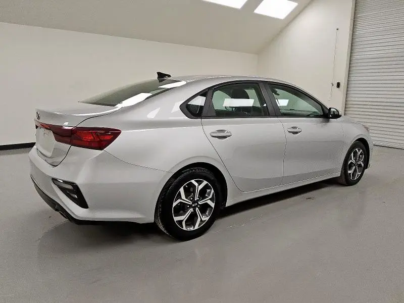 2021 KIA FORTE FE  
