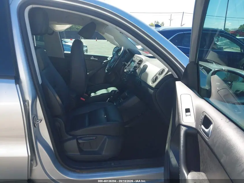 2016 VOLKSWAGEN TIGUAN S