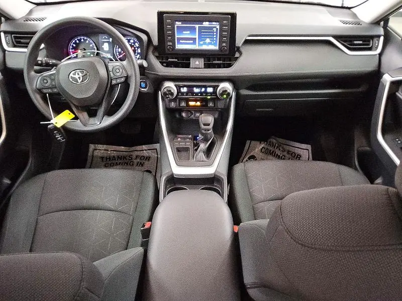 2019 TOYOTA RAV4 XLE  