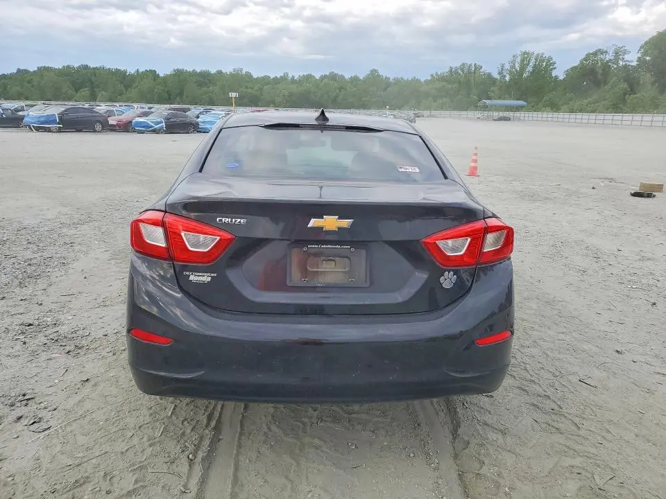 2018 CHEVROLET CRUZE LS  