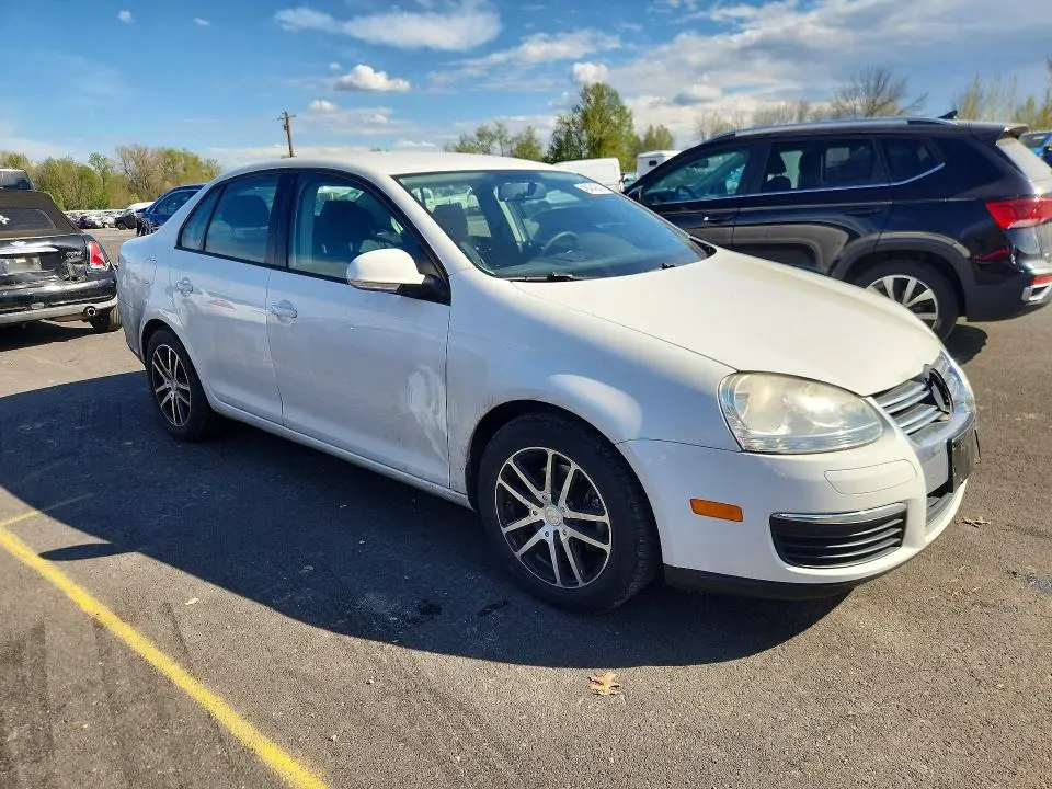 2010 VOLKSWAGEN JETTA S  
