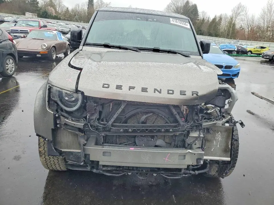 2024 LAND ROVER DEFENDER 110 X-DYNAMIC SE  