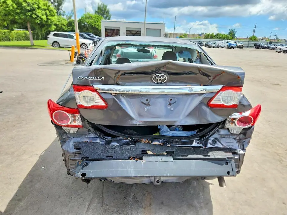 2013 TOYOTA COROLLA L  