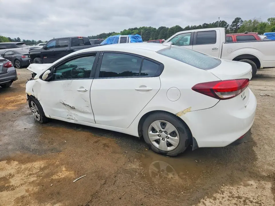 2017 KIA FORTE LX  