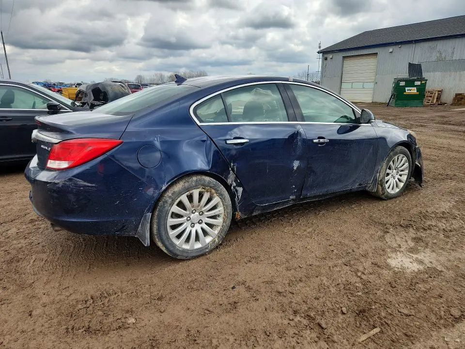 2012 BUICK REGAL   