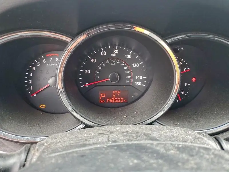 2011 KIA SORENTO BASE  