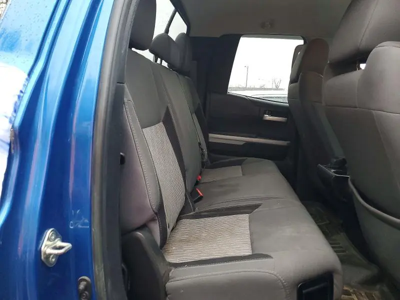 2017 TOYOTA TUNDRA SR5  