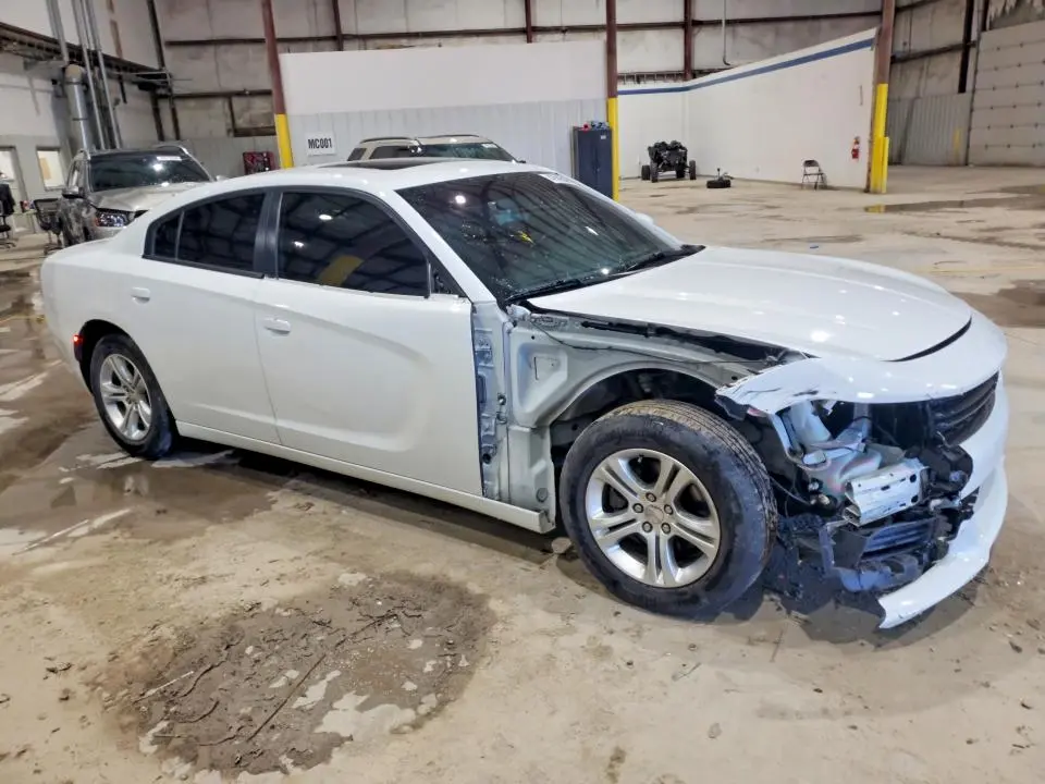 2021 DODGE CHARGER SXT  