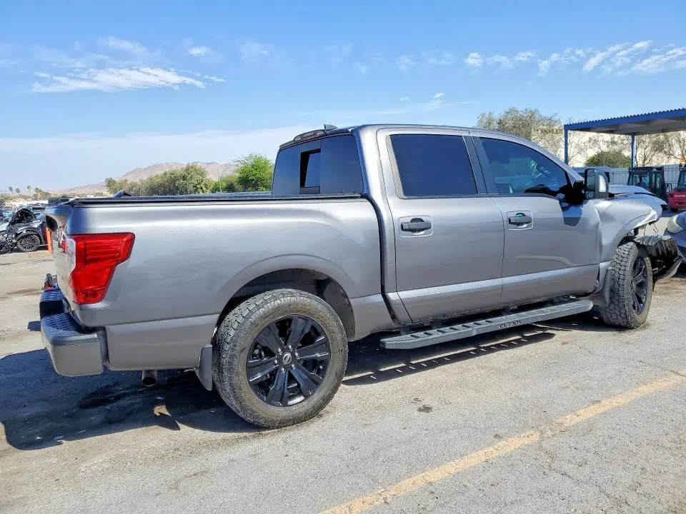 2023 NISSAN TITAN SV  