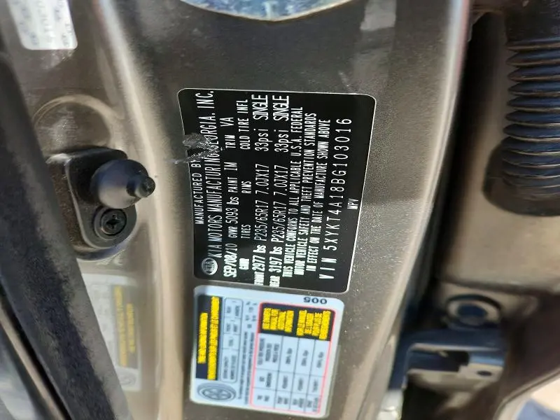 2011 KIA SORENTO LX  