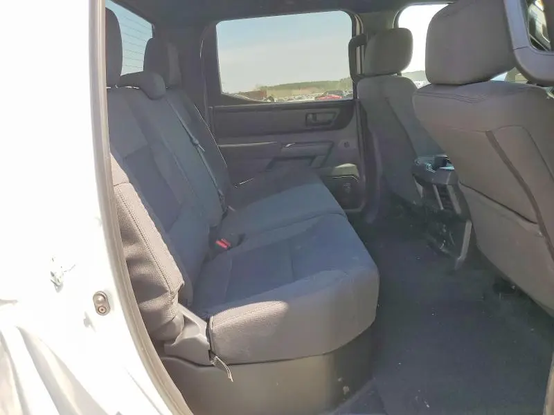 2025 TOYOTA TUNDRA SR  