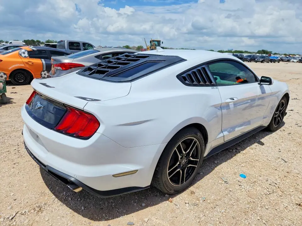 2022 FORD MUSTANG   
