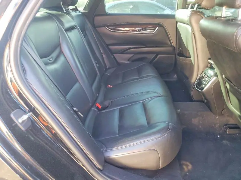 2013 CADILLAC XTS LUXURY COLLECTION  