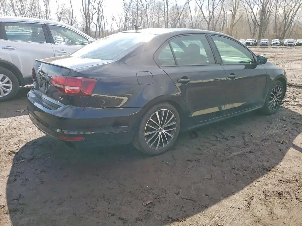 2016 VOLKSWAGEN JETTA SPORT  