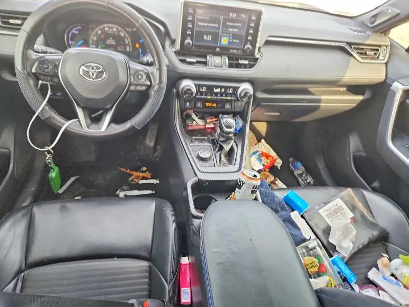 2020 TOYOTA RAV4 XSE  