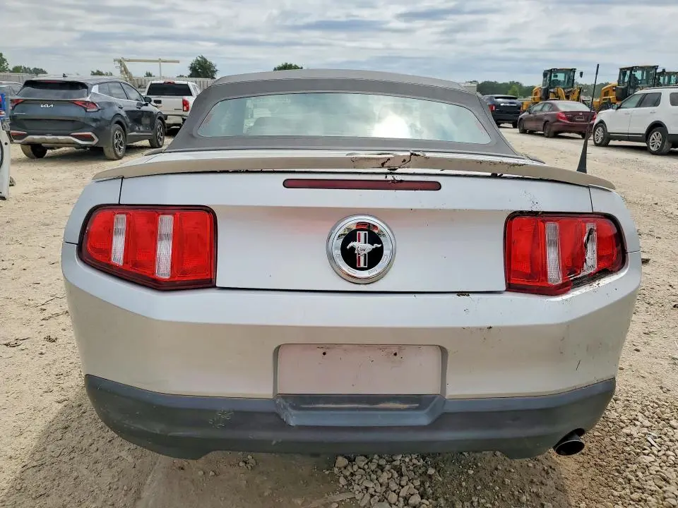 2010 FORD MUSTANG   