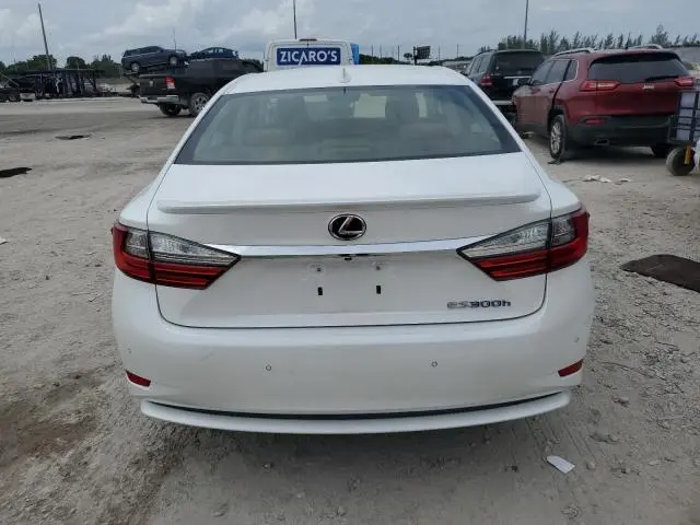 2017 LEXUS ES 300H  